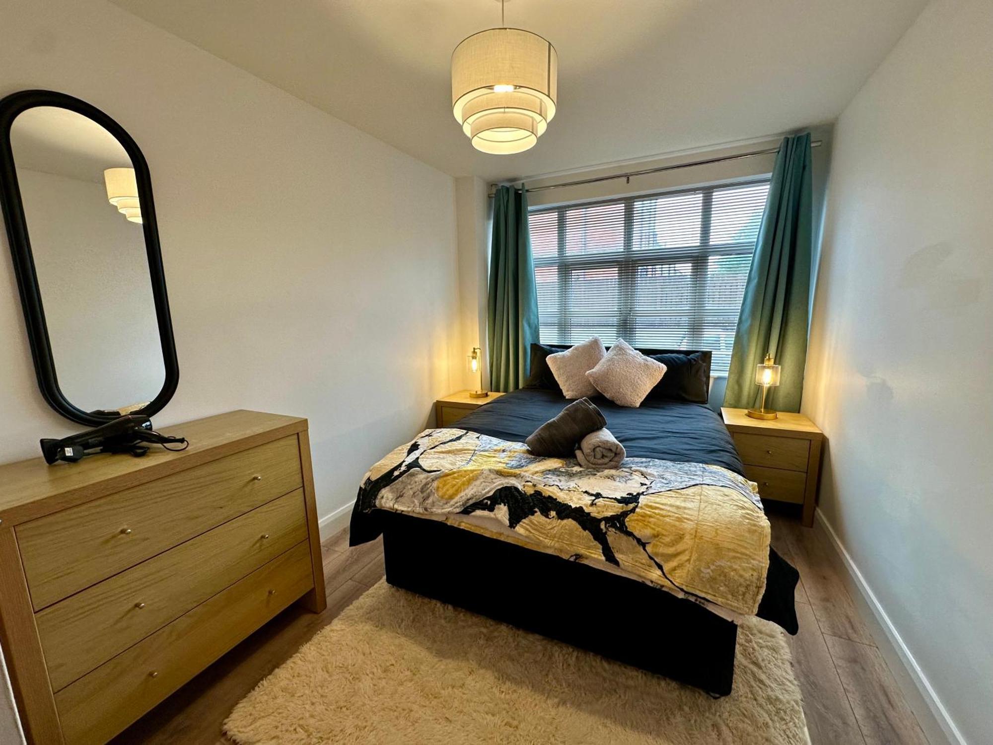 2Br City Side Apartment Belfast Bagian luar foto